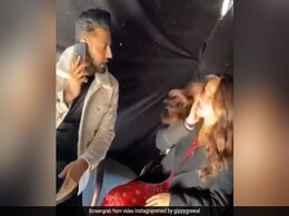 पंजाबी एक्टर ने नेहा शर्मा के अचानक ही जड़ दिया झापड़, Video हुआ वायरल पंजाबी एक्टर ने नेहा शर्मा के अचानक ही जड़ दिया झापड़, Video हुआ वायरल