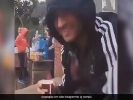 सुशांत सिंह राजपूत का पुराना Video हुआ वायरल, यूं छुपकर टपरी पर चाय पी रहे थे एक्टर सुशांत सिंह राजपूत का पुराना Video हुआ वायरल, यूं छुपकर टपरी पर चाय पी रहे थे एक्टर