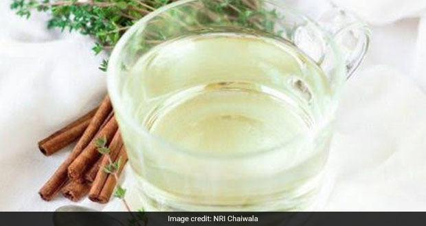 Drink This Cinnamon-Thyme Tea To Boost Immunity This Monsoon Season