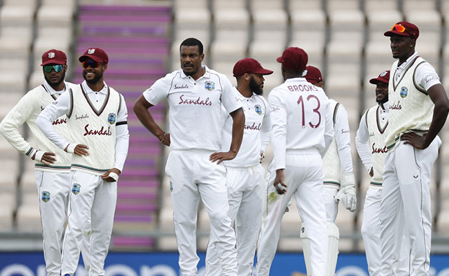 NZ vs WI: वेस्टइंडीज खिलाड़ियों का तीसरा कोरोना टेस्ट नेगेटिव, अभ्यास मैच खेलने क्वीन्सटाउन होगी रवाना