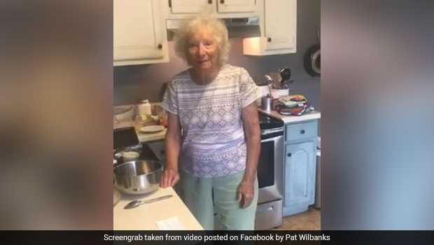 Viral Video: 77-Year-Old Grandmother Made 'Mama's Biscuit' From An Old Handwritten Recipe; Internet Is Amused
