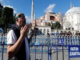 Turkey Turns Iconic Museum Hagia Sophia Into Mosque Turkey Turns Iconic Museum Hagia Sophia Into Mosque