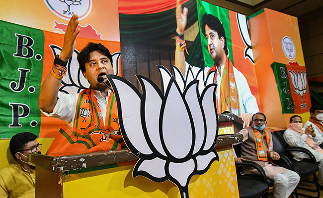Amid Covid Pandemic, Congress Playing Politics: Jyotiraditya Scindia