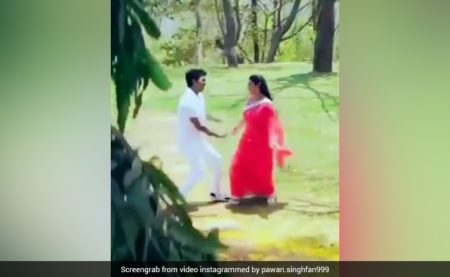 Bhojpuri Song: पवन सिंह और अक्षरा सिंह के रोमांटिक सॉन्ग ने मचाया तहलका, इंटरनेट पर वायरल हो रहा है Video