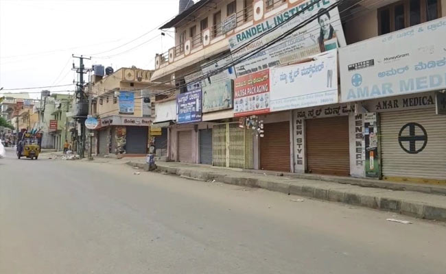 করোনার গোষ্ঠী সংক্রমণ এড়াতে আজ সম্পূর্ণ লকডাউন রাজ্যে, অগাস্টে ৭ দিন