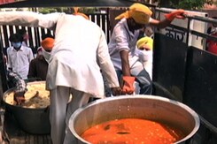 <i>Langar</i> On Wheels In Delhi <i>Langar</i> On Wheels In Delhi