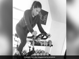 US में दोबारा बंद हुए जिम तो घर में वर्कआउट करते हुए उदास हो गईं सनी लियोन, Video शेयर करते हुए कहा... US में दोबारा बंद हुए जिम तो घर में वर्कआउट करते हुए उदास हो गईं सनी लियोन, Video शेयर करते हुए कहा...