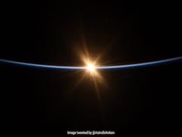 A Sunrise From Space, Captured In Breathtaking Pics By NASA Astronaut A Sunrise From Space, Captured In Breathtaking Pics By NASA Astronaut