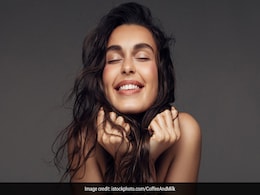 Oily Hair During Monsoon: Follow These 7 Tips To Fight Greasiness Oily Hair During Monsoon: Follow These 7 Tips To Fight Greasiness