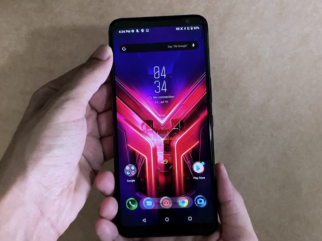 ROG Phone 3 Unboxing: First Phone With Snapdragon 865+, 144Hz Display In India