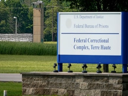 US Judge Delays First Federal Execution In 17 Years US Judge Delays First Federal Execution In 17 Years