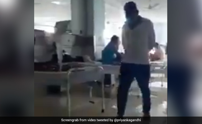 लोगों को कुछ ज़्यादा ही उम्मीदें हैं : UP के COVID अस्पतालों की पोल खोलने वाले वीडियो पर प्रशासन