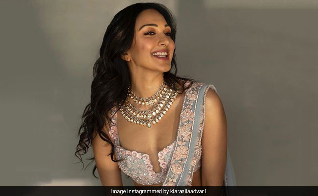 Sidharth Malhotra, Rumoured To Be Dating Kiara Advani, Wished The Birthday Girl Like This