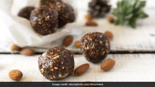 Looking For A Healthy Dessert? Try These Almond-Coconut Bliss Balls For A Guilt-Free Indulgence!