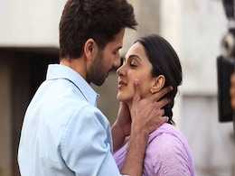 Shahid Kapoor Gives Filmy Birthday Wish For Kiara Advani A <I>Kabir Singh</i> "Touch" Shahid Kapoor Gives Filmy Birthday Wish For Kiara Advani A <I>Kabir Singh</i> "Touch"