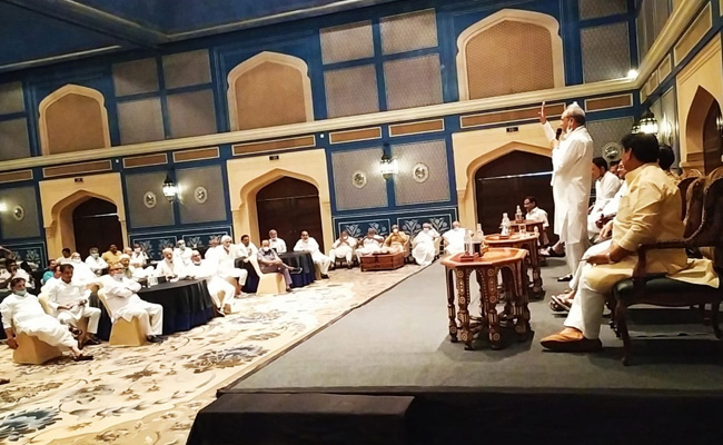 Will Even Go To Rashtrapati Bhavan If Needed, Ashok Gehlot Tells MLAs