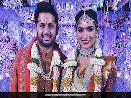 सुपरस्टार नितिन ने लॉकडाउन में मंगेतर शालिनी संग रचाई शादी, इंटरनेट पर खूब वायरल हो रही हैं Wedding Pics सुपरस्टार नितिन ने लॉकडाउन में मंगेतर शालिनी संग रचाई शादी, इंटरनेट पर खूब वायरल हो रही हैं Wedding Pics