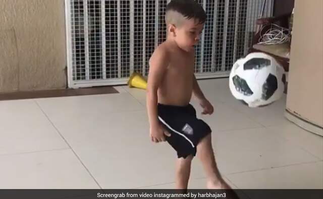 Harbhajan Singh Shares Video Of Young Boy Doing Kick-Ups Watch Video Harbhajan Singh Shares Video Of Young Boy Doing Kick-Ups Watch Video