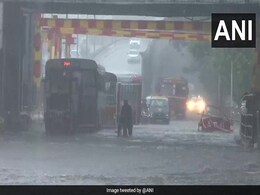 Rain Red Alert In Mumbai: "Don't Go Into Waterlogged Areas" Rain Red Alert In Mumbai: "Don't Go Into Waterlogged Areas"