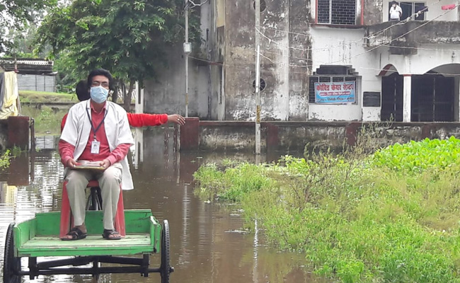 In Bihar, Doctors Struggle Past Flooded Roads To Reach COVID-19 Patients