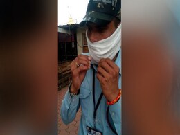 विकास दुबे को मंदिर में गार्ड ने पहचाना और CCTV फुटेज की मदद से दबोचा - देखें VIDEO विकास दुबे को मंदिर में गार्ड ने पहचाना और CCTV फुटेज की मदद से दबोचा - देखें VIDEO