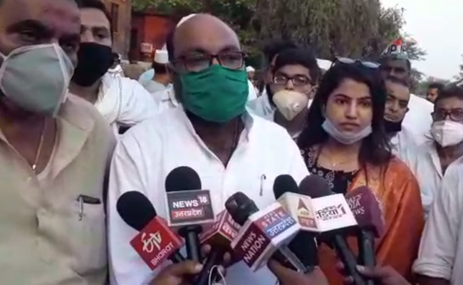 यूपी प्रदेश कांग्रेस अध्यक्ष अजय प्रताप लल्लू के खिलाफ एफआईआर दर्ज