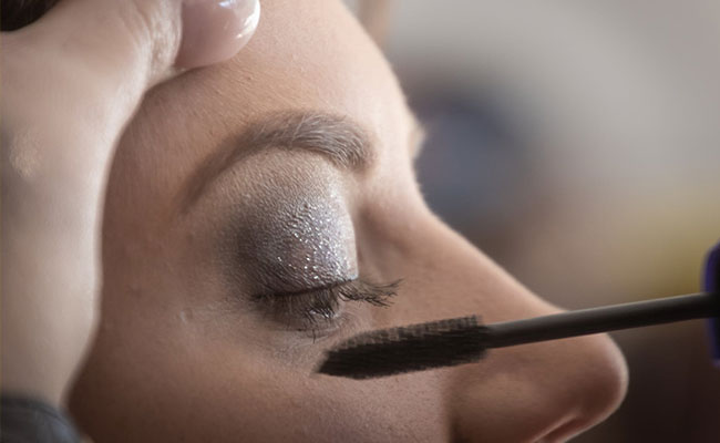 This Monsoon, Wash Away All Mascara Woes With These Waterproof Mascaras