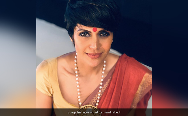 In A Red <i>Bindi</i> And <i>Saree</i>, Mandira Bedi's Ethnic Look Is On Point