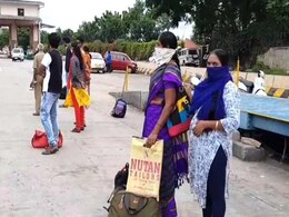 बेंगलुरु में 15 दिनों के अंदर संक्रमितों की तादाद तिगुनी, सरकार ने लगाया एक हफ्ते का लॉकडाउन बेंगलुरु में 15 दिनों के अंदर संक्रमितों की तादाद तिगुनी, सरकार ने लगाया एक हफ्ते का लॉकडाउन