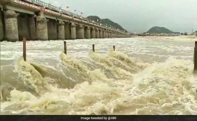 Andhra Pradesh: Many Villages Still Inundated, Chief Minister Takes Stock