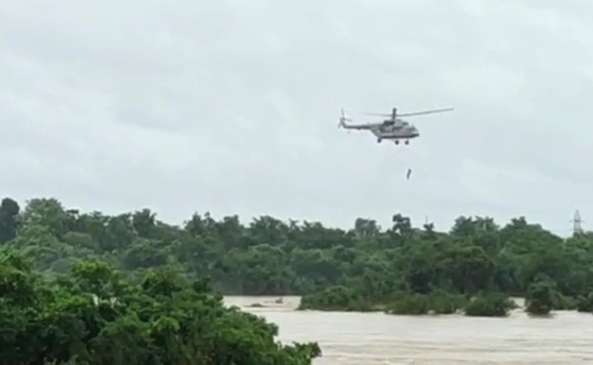Watch: Madhya Pradesh Man Who Spent A Day On Tree Amid Floods Airlifted