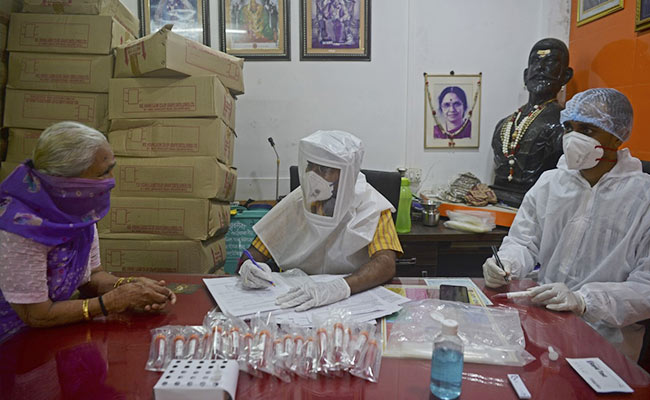 हरियाणा में कोरोना वायरस संक्रमण के 6883 नए मामले, तीन मौतें