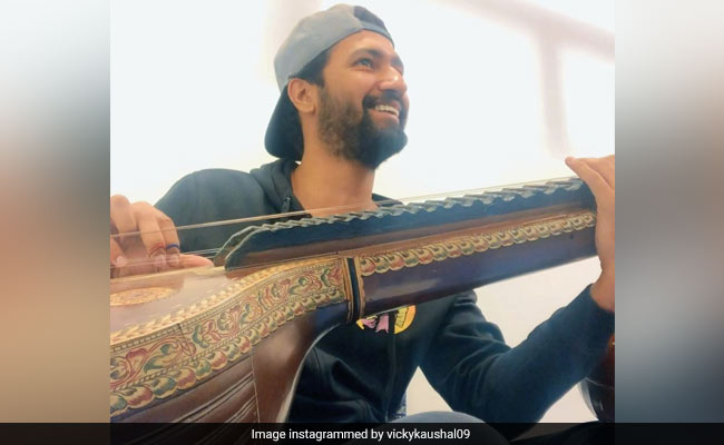 Trending: Another Day, Another Video Of Vicky Kaushal Playing Veena