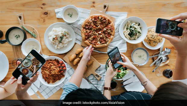 5 Tips For Taking Stunning Food Pictures With Your Phone