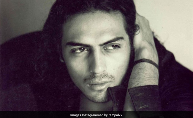 "Look Back And Feel Just Gratitude": Arjun Rampal Shares Throwback Pics. Circa 1995