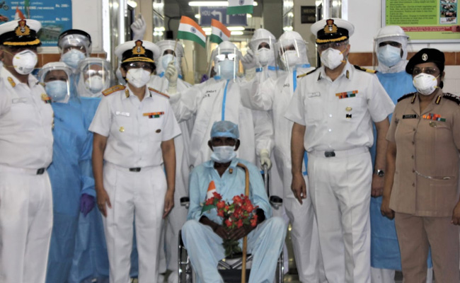 मुंबई : 98 वर्षीय रिटायर्ड सिपाही ने इस तरह दी कोरोना को मात