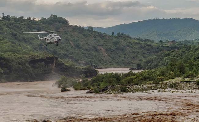 Heavy Rain Hits Normal Life In Jammu And Kashmir