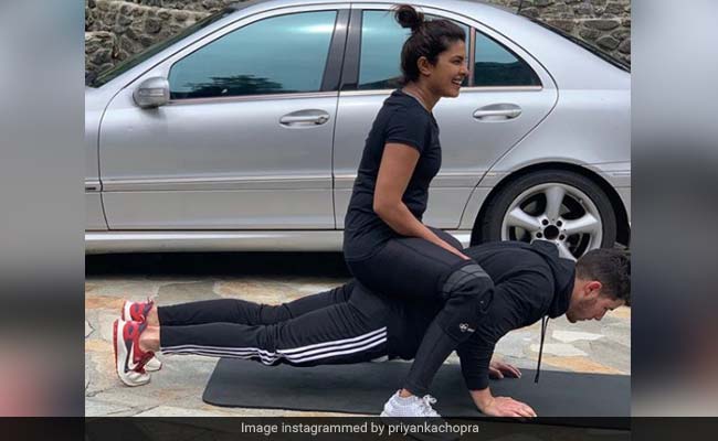 The ROFL Reason Why Push-Ups Are Priyanka Chopra's "Favourite Exercise"