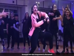 धनाश्री वर्मा ने Apna Time Aayega पर किया ताबड़तोड़ डांस, युजवेंद्र चहल की मंगेतर का धांसू Video Viral धनाश्री वर्मा ने Apna Time Aayega पर किया ताबड़तोड़ डांस, युजवेंद्र चहल की मंगेतर का धांसू Video Viral