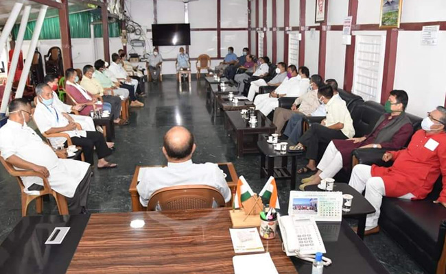 क्या इस राज्य में आज बच जाएगी BJP की सरकार, या कांग्रेस लेगी राजस्थान का बदला?