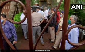 ঘটনার পুনর্নির্মাণে সুশান্তের আবাসনে সিবিআই! রয়েছেন সিদ্ধার্থ পিঠানি ও রাঁধুনি ঘটনার পুনর্নির্মাণে সুশান্তের আবাসনে সিবিআই! রয়েছেন সিদ্ধার্থ পিঠানি ও রাঁধুনি