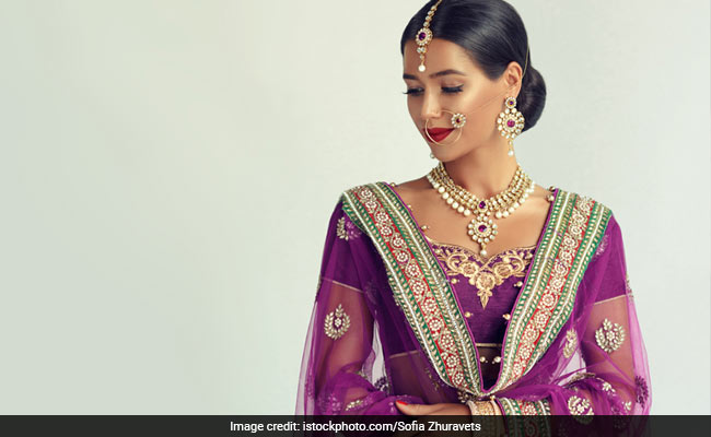 Feel Like A Celebrity When You Wear These Gorgeous <i>Lehengas</i>