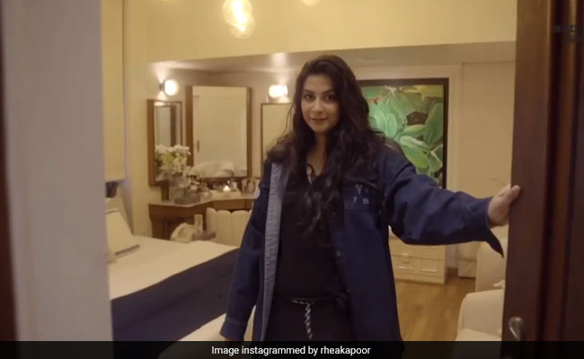 A Tour Of Anil Kapoor's Spectacular Mumbai Bungalow, Including Sonam And Rhea's Walk-In Closet