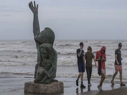 "Unsurvivable" Storm: Hurricane Laura Strengthens To Category 4 "Unsurvivable" Storm: Hurricane Laura Strengthens To Category 4