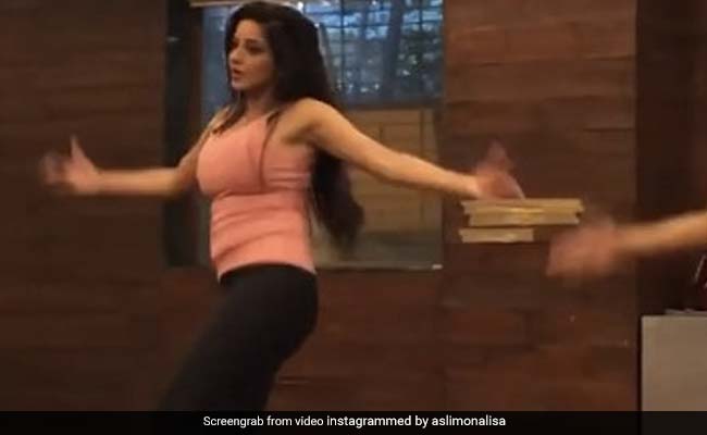 Monalisa का 'नाचेंगे सारी रात सोनियो वे' पर जबरदस्त धमाका, डांस Video हुआ वायरल