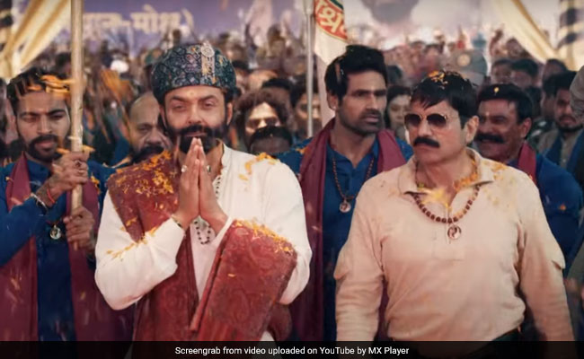 <i>Aashram</i> Review: With Bobby Deol's Solid Presence, Prakash Jha's Digital Debut Is Nothing If Not Bingeworthy