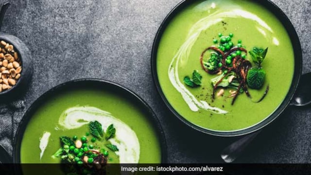 "Say hello to my Broccoli, Mushroom, Spinach and Drumstick Soup" said nutritionist is her caption