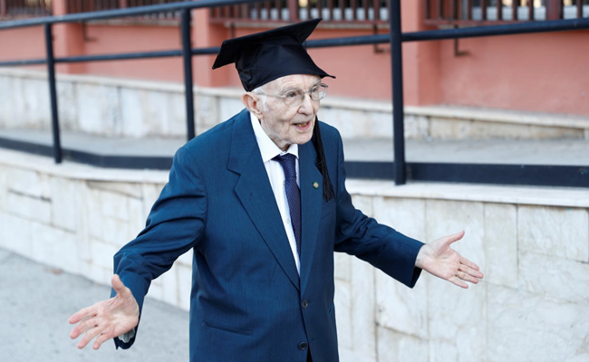 Knowledge A "Treasure" For Italy's Oldest Student Who Graduated At 96