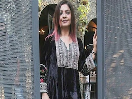 Sadak 2 की शूटिंग केआखिरी दिन पूजा भट्ट ने फिल्म के क्रू मेंबर को खास अंदाज में कहा- थैंक्यू, Photo हुई वायरल Sadak 2 की शूटिंग केआखिरी दिन पूजा भट्ट ने फिल्म के क्रू मेंबर को खास अंदाज में कहा- थैंक्यू, Photo हुई वायरल