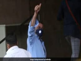 कोकिलाबेन अस्पताल के बाहर दिखे संजय दत्त, Photos हुईं वायरल कोकिलाबेन अस्पताल के बाहर दिखे संजय दत्त, Photos हुईं वायरल